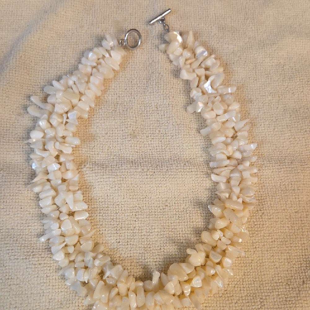 White Shell / Stone Chip 3-Layer Statement Neckla… - image 1